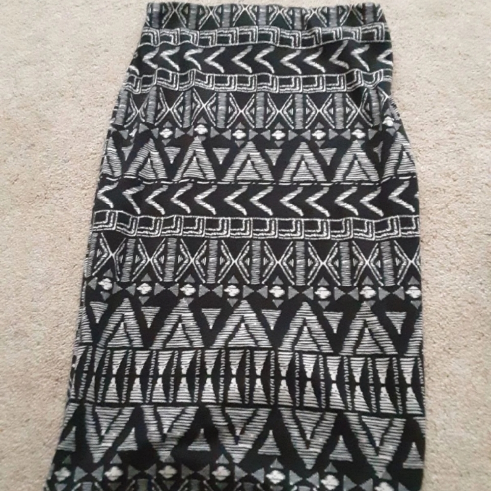 Black and White Print Skirt